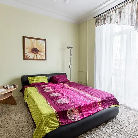 Апартаменты Aparment On Nezavisimosti 44